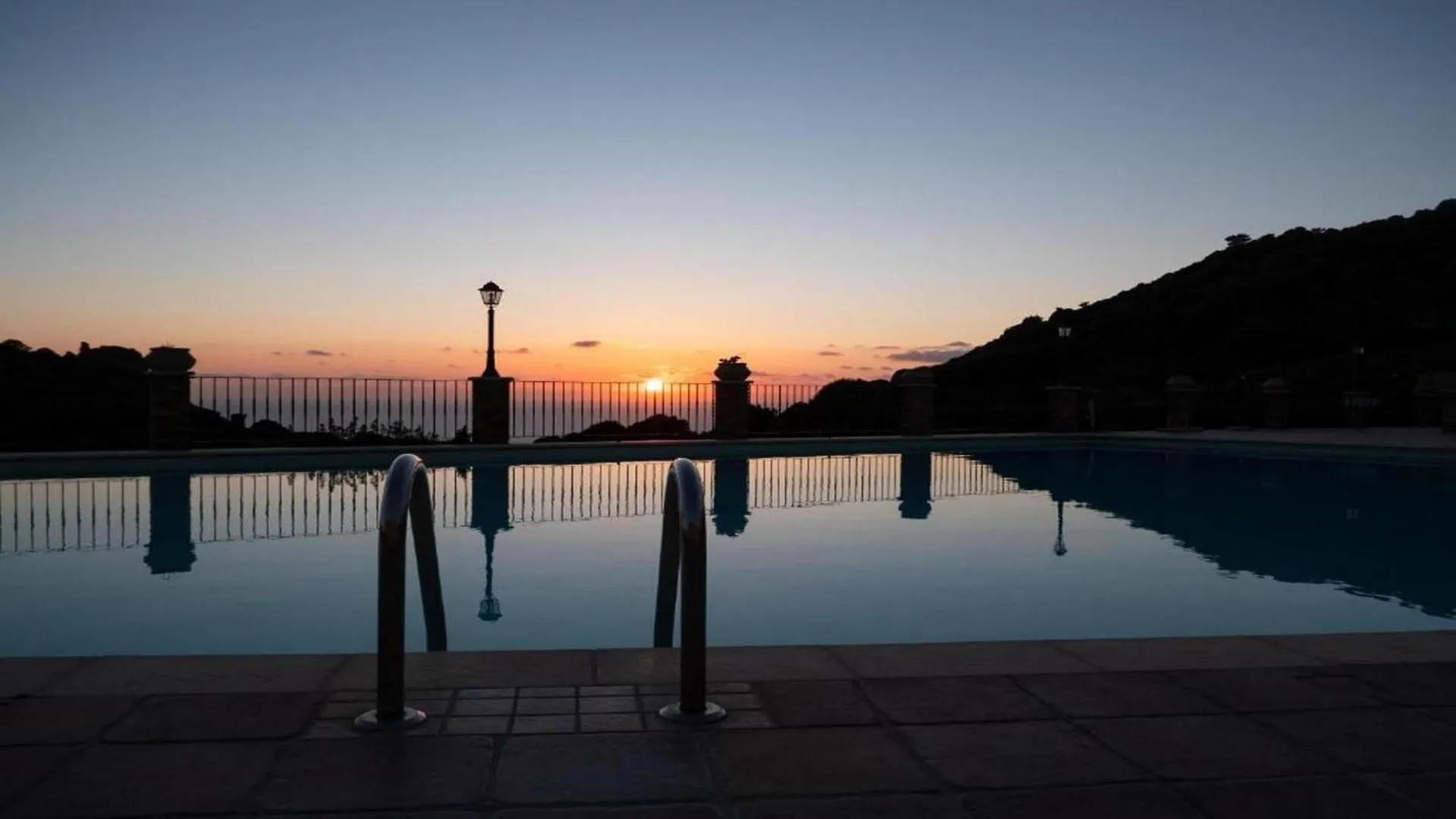 Villetta Bordo Piscina Vista Mare Wi-Fi Gratis Nebida Ιταλία